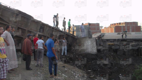 انقلاب قطار بضائع بالبحيرة